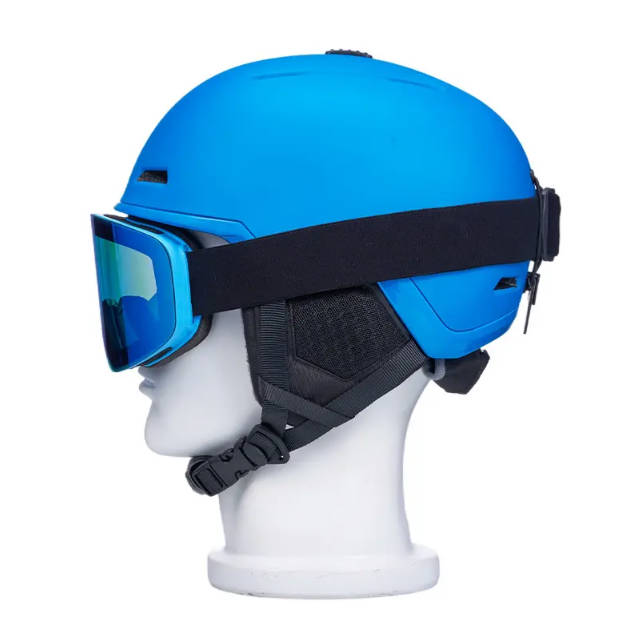 ​ So wählen Sie zwischen Skihelmen für verschiedene Geländetypen: Alpin vs. Freestyle vs. Backcountry