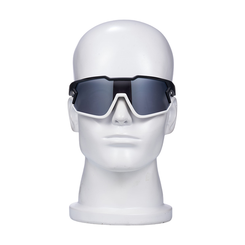 SP030-Schwarz-Wei&szlig;er Rahmen (5) 